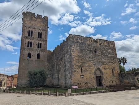 Monastère de Sant Miquel de Fluvià Monastère de Sant Miquel de Fluvià