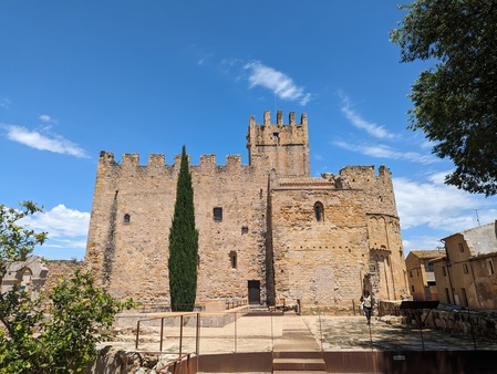 Monastère de Sant Miquel de Fluvià Monastère de Sant Miquel de Fluvià